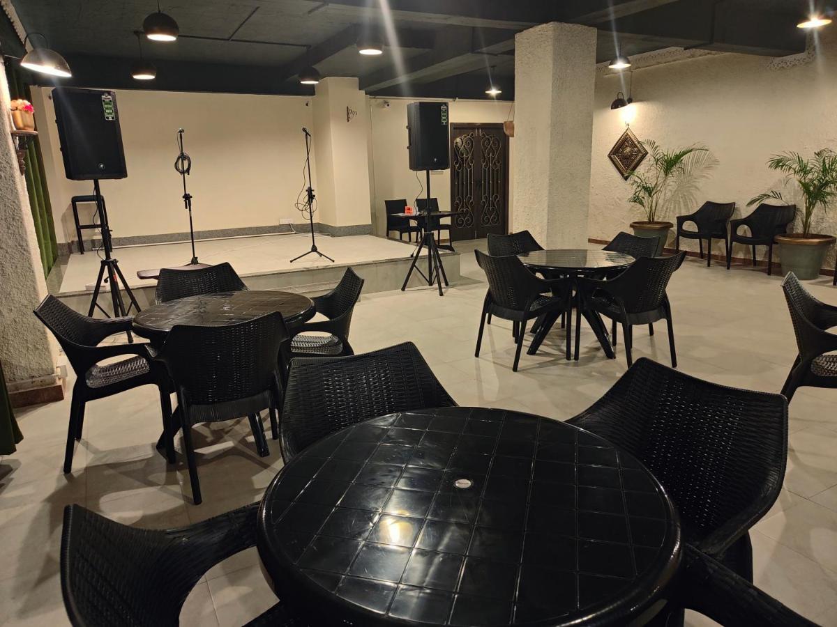 Hotel Acropolis Shillong Bagian luar foto