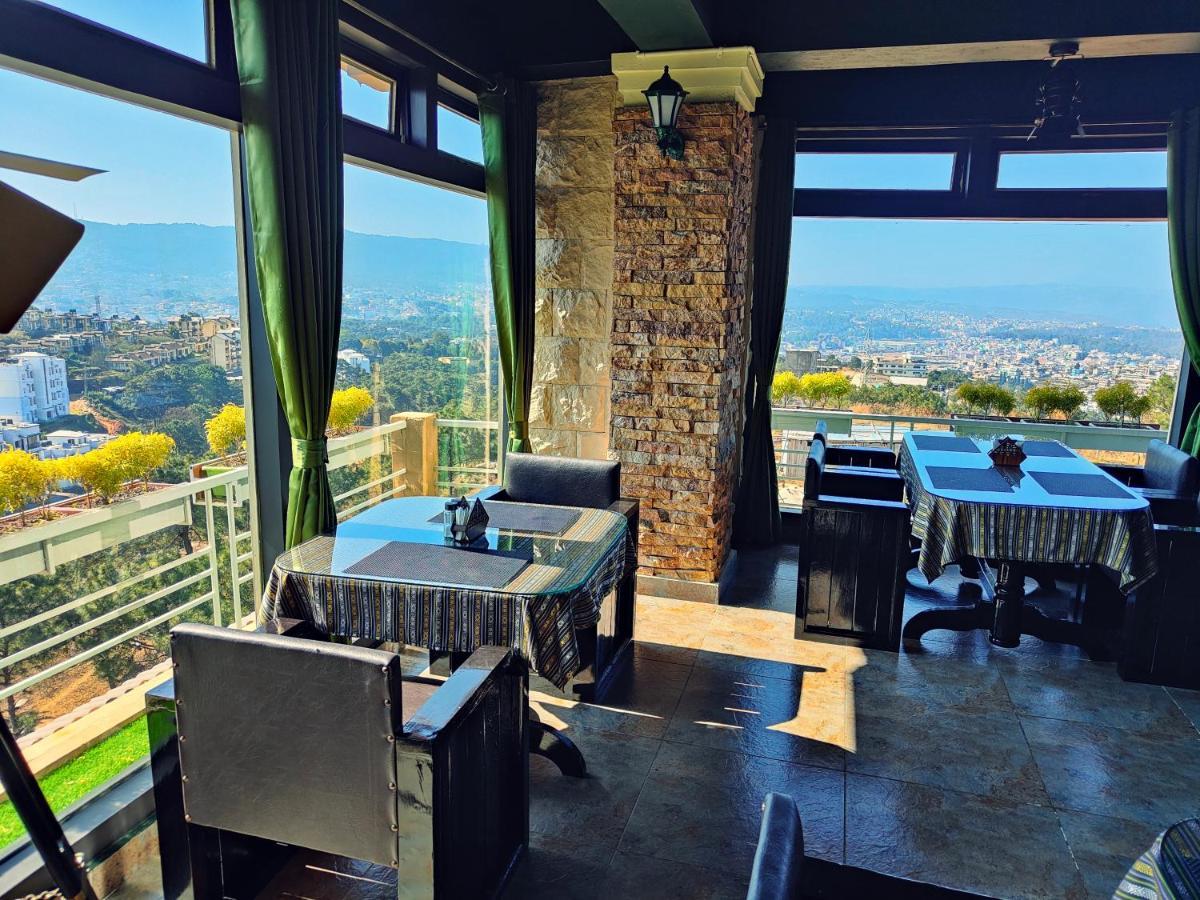 Hotel Acropolis Shillong Bagian luar foto