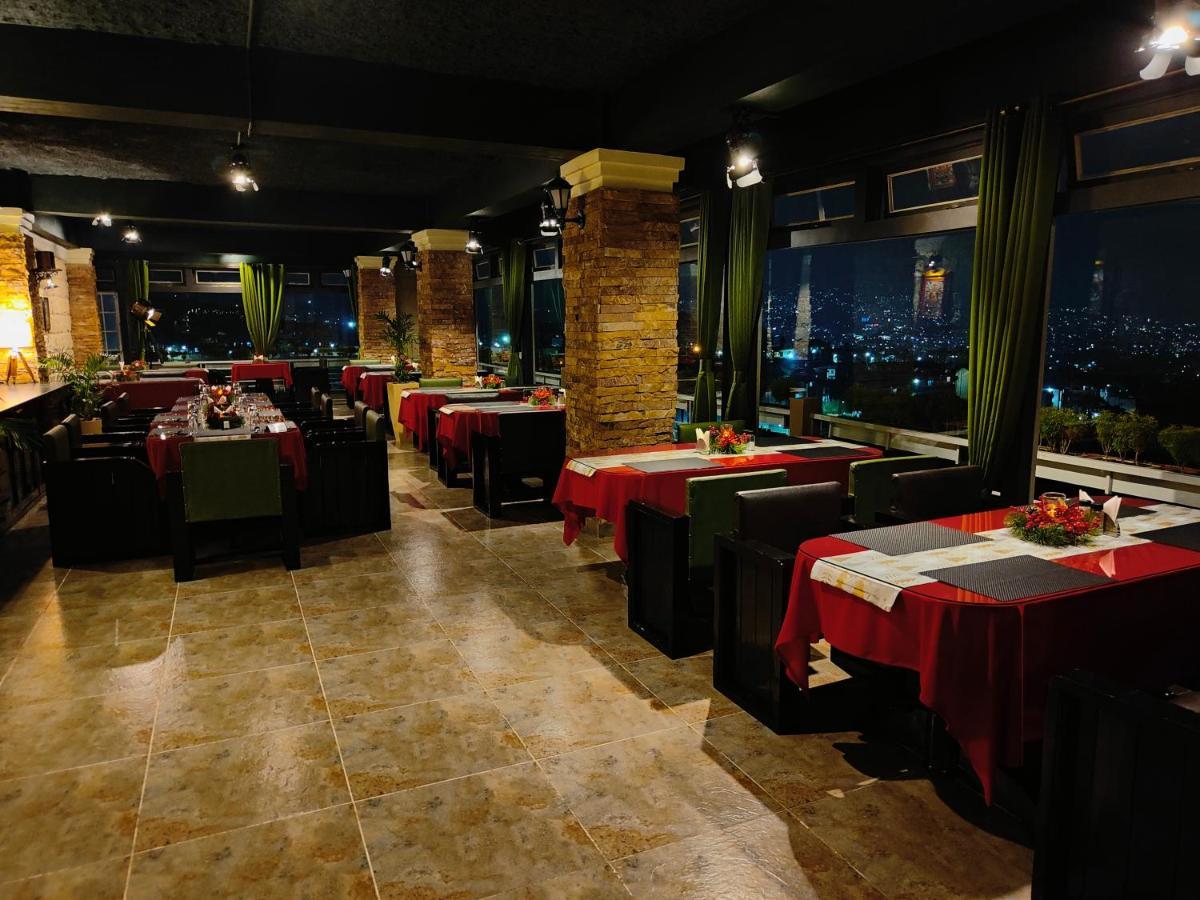 Hotel Acropolis Shillong Bagian luar foto